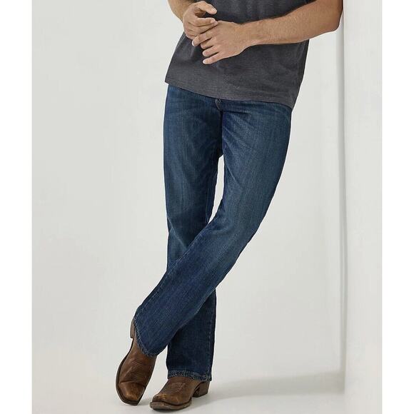 Men’s Wrangler Retro Relaxed Boot 34 X 32 Blue Jeans. Great Condition - Picture 1 of 6